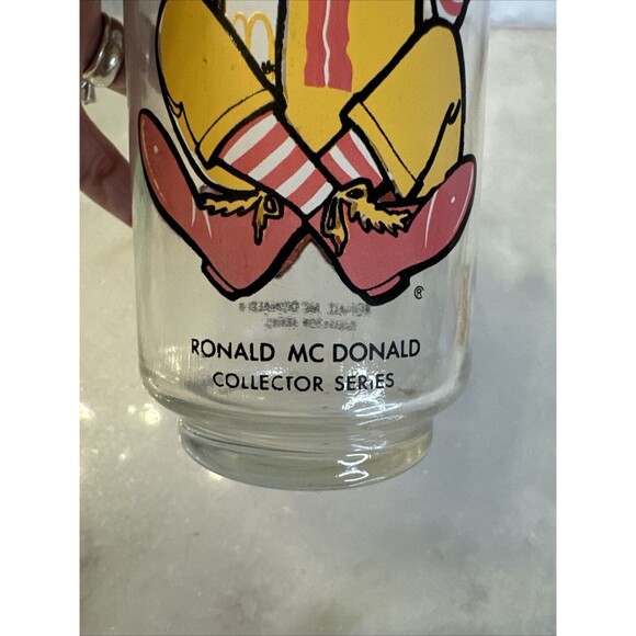 Vintage 1970's Ronald McDonald's Collector Series Glass - Picture 4 of 5